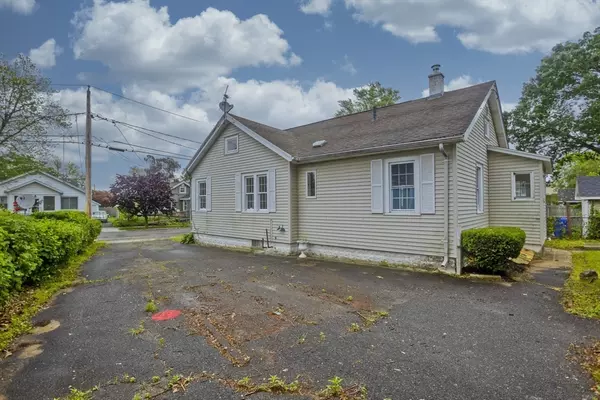 Springfield, MA 01104,372 El Paso St