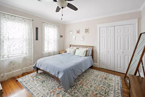 Medford, MA 02155,17 Eliot Street #17