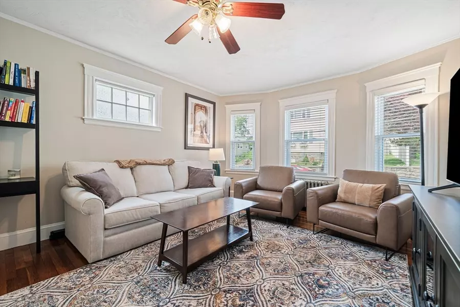 81 Cass St #81, Boston, MA 02132