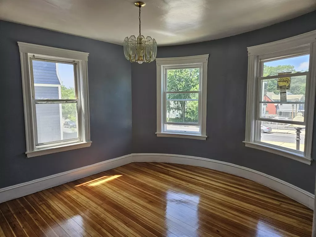 Boston, MA 02126,1516 Blue Hill Ave #2