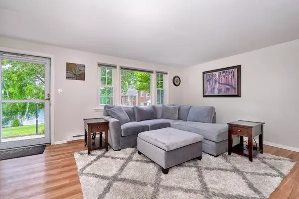 Winchester, MA 01890,50 Lake St #B