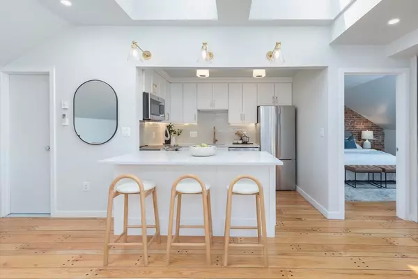 Boston, MA 02114,140 Charles St #3