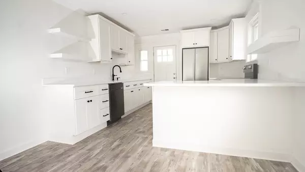 Hull, MA 02045,1165 Nantasket Ave