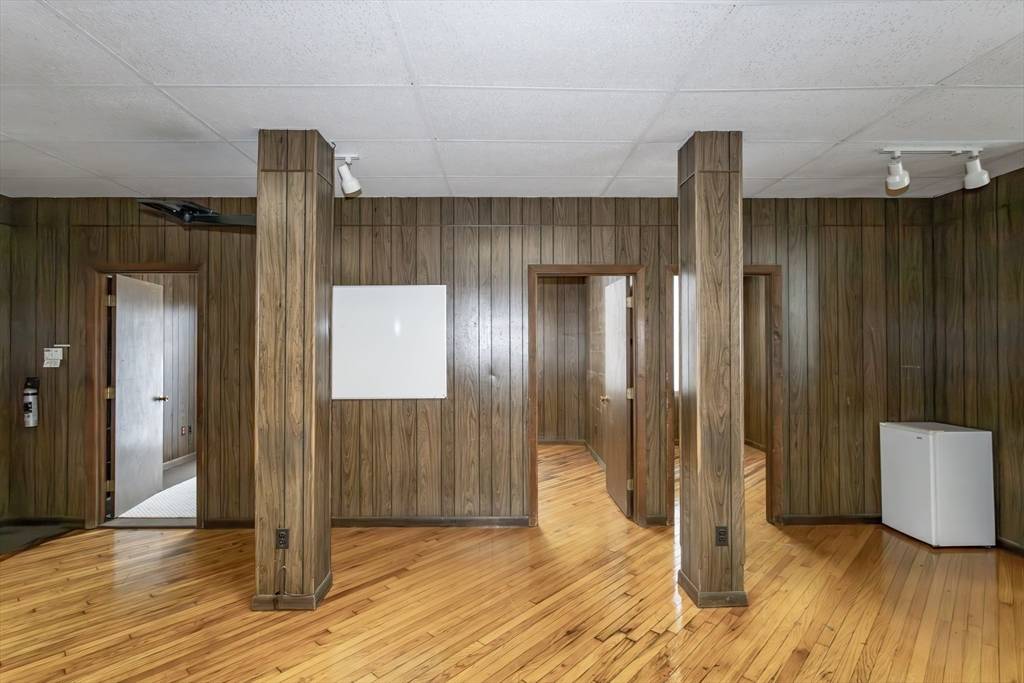 22 Cherry Street, 2nd Fl #B, Westfield, MA 01085