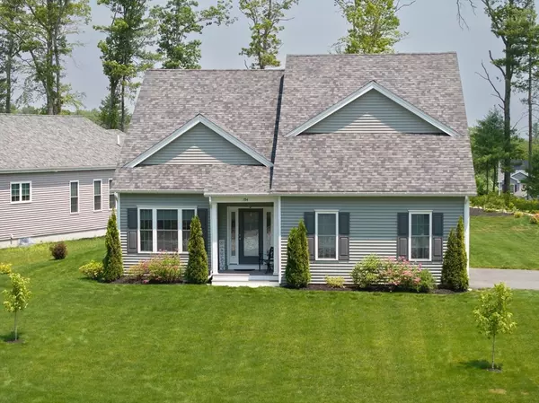 Uxbridge, MA 01569,194 Crownshield Ave #194
