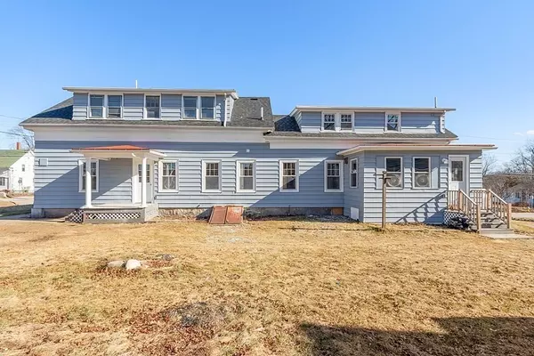 Webster, MA 01570,576-578 School St