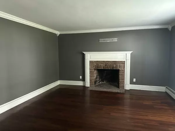 Warren, MA 01083,110 School St