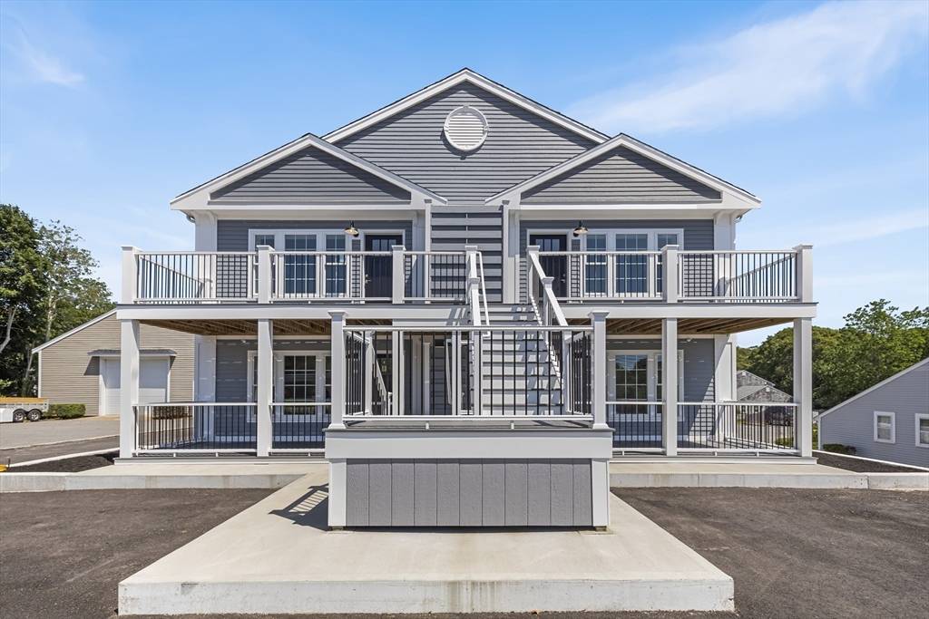 112 West Main #6, Barnstable, MA 02601