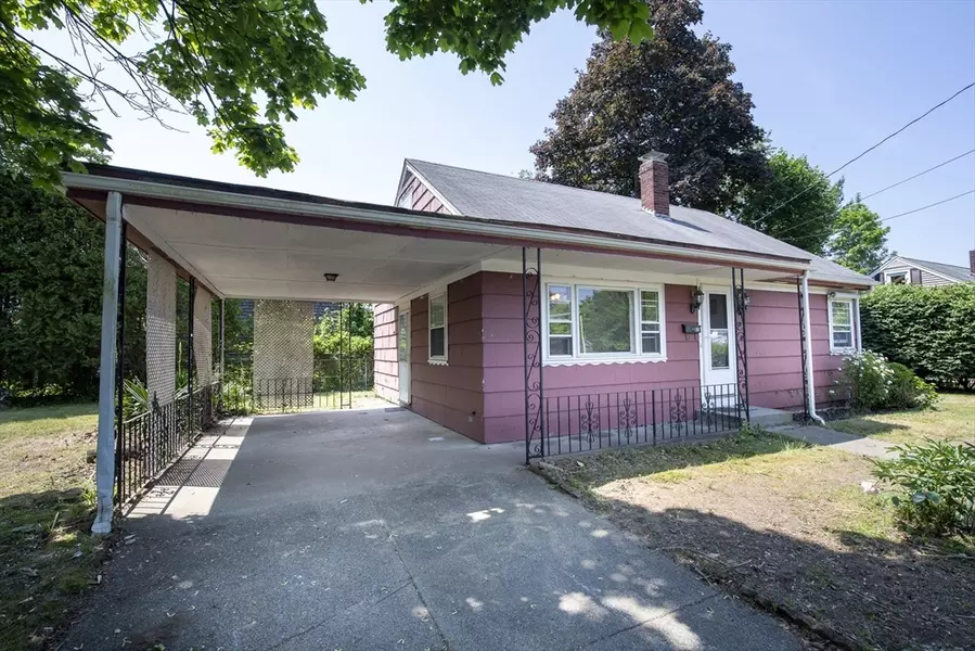 49 Farmfield St, Fairhaven, MA 02719