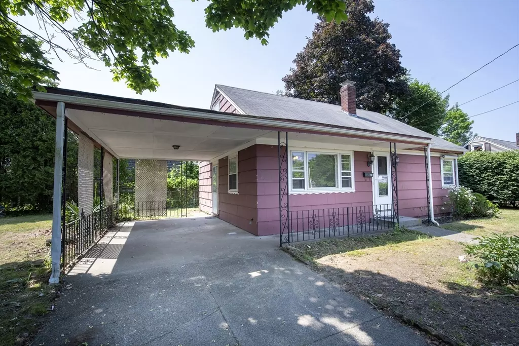 Fairhaven, MA 02719,49 Farmfield St