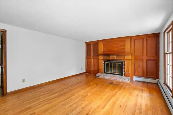 Easthampton, MA 01027,29 Picard Cir