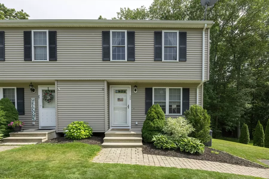 25 Sharlene Ln #25, Plainville, MA 02762