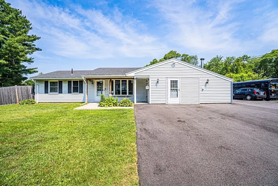 214 Hovenden Ave, Brockton, MA 02302