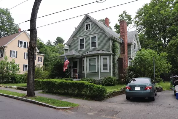 3 Moraine St, Andover, MA 01810