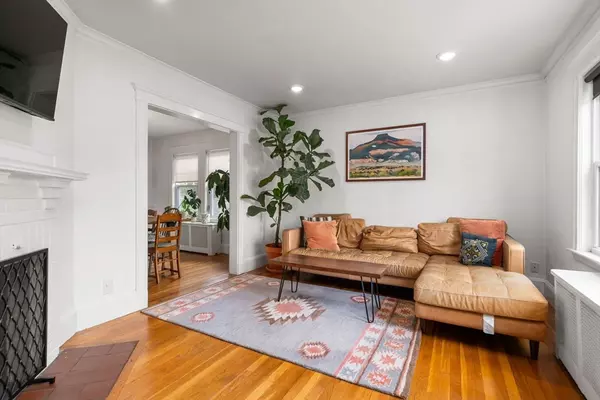 Boston, MA 02132,26 Edgebrook Road