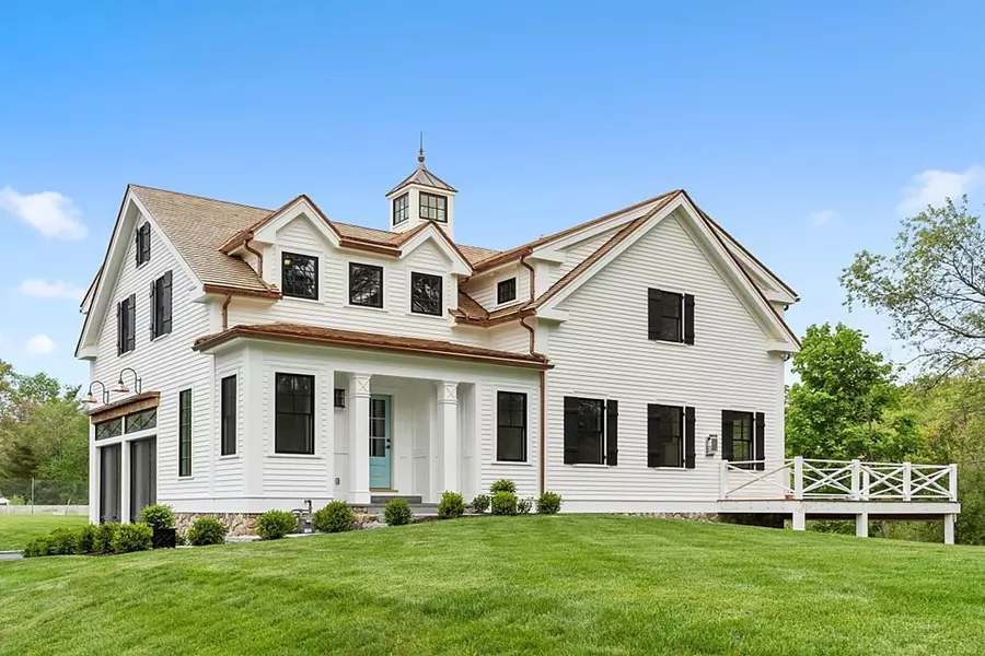 24 Mccallar Lane, Concord, MA 01742