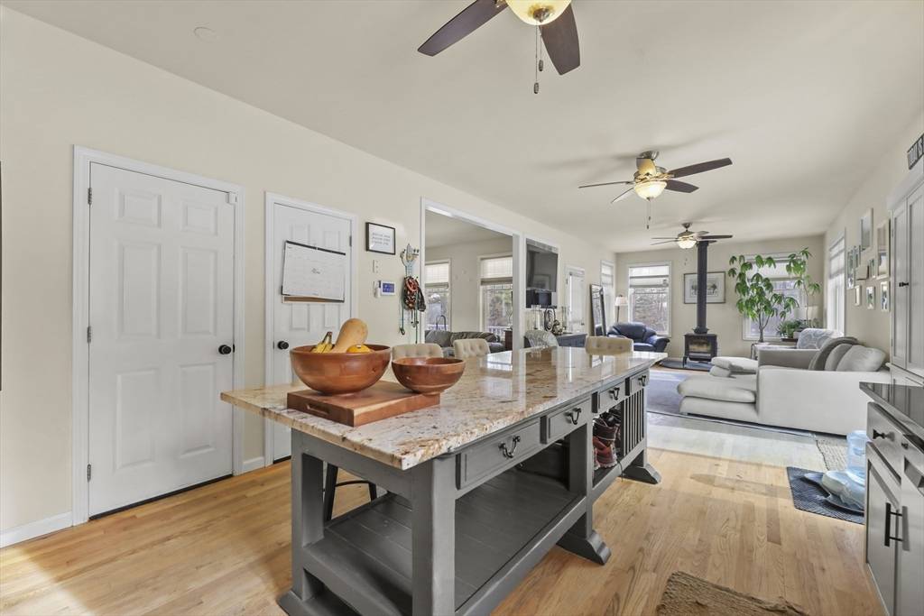 Stockbridge, MA 01262,21 East St