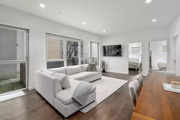 Boston, MA 02113,126 Salem #3