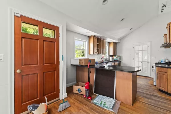 Bridgewater, MA 02324,1529 Plymouth St