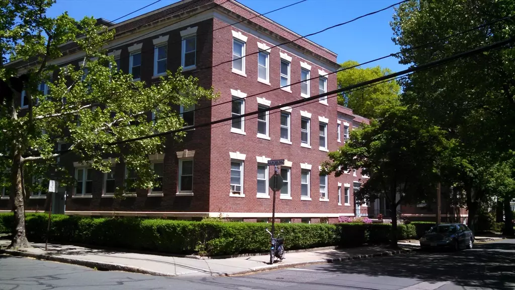 Brookline, MA 02446,53 Manchester #5