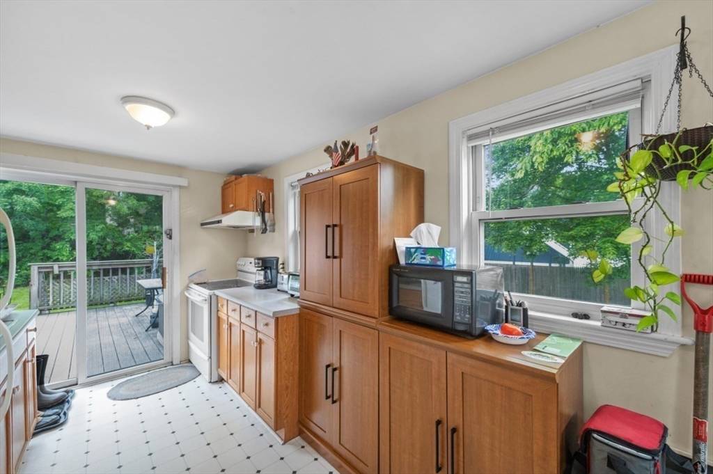 Ashland, MA 01721,251 Main St