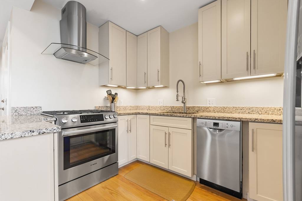 Boston, MA 02127,802 E 3rd #2