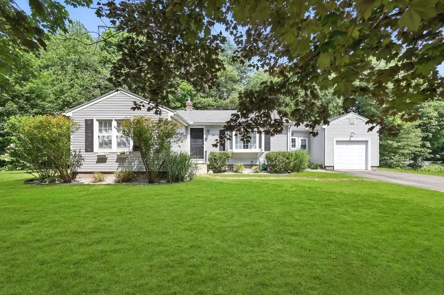 59 Searle Rd, South Hadley, MA 01075