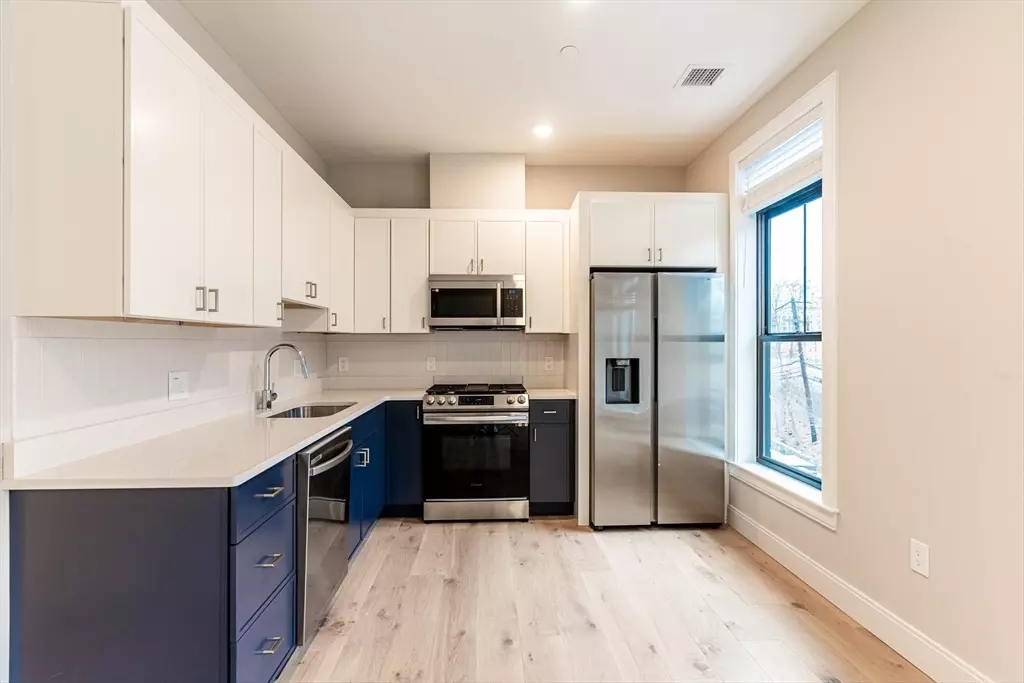 Boston, MA 02134,157 Everett St. #301