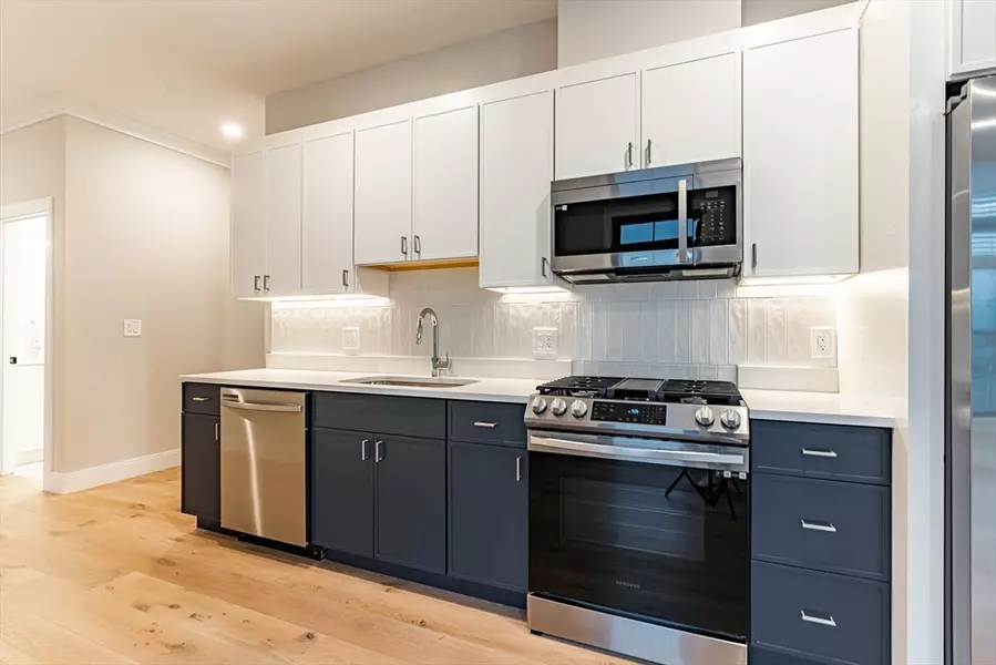 157 Everett St. #302, Boston, MA 02134