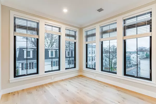 Boston, MA 02134,157 Everett St. #302
