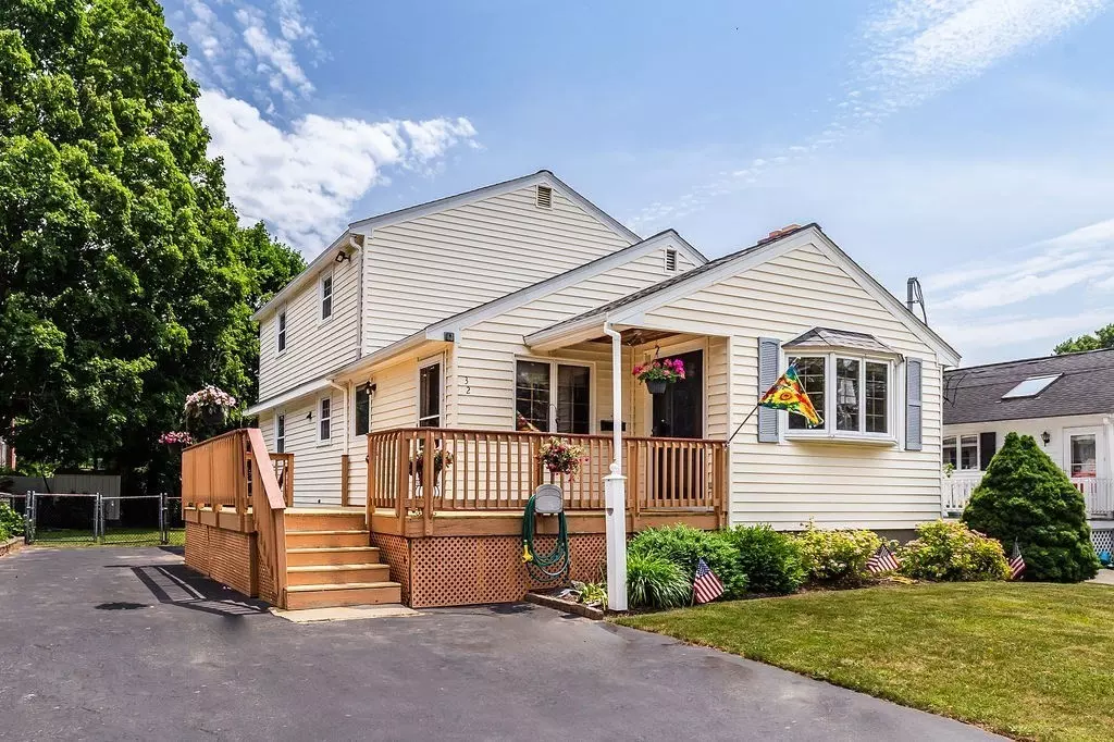 Brockton, MA 02301,32 Cambo St