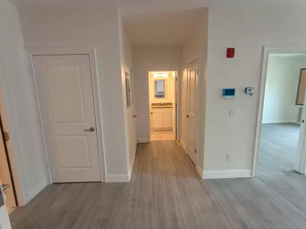 Revere, MA 02151,10 Franklin Ave #404