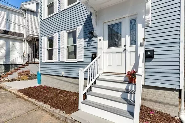 Gloucester, MA 01930,9 Foster Street #2