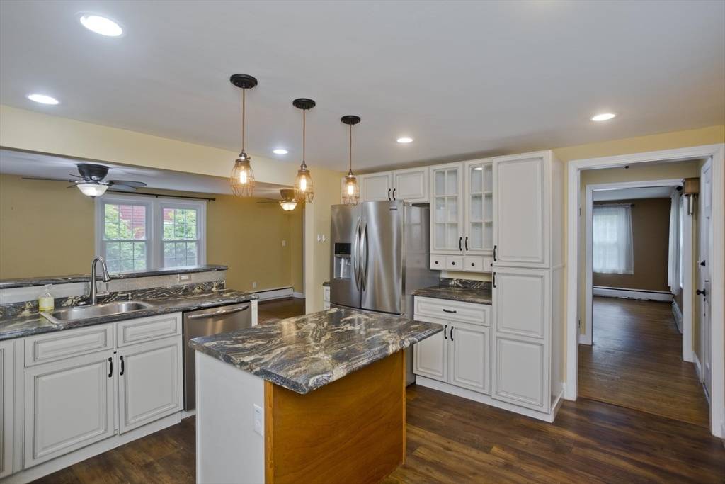 Athol, MA 01331,32 Locke Ave.