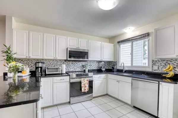 Revere, MA 02151,625 Revere Beach Pkwy #625