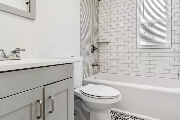 Quincy, MA 02169,183 Whitwell St #3