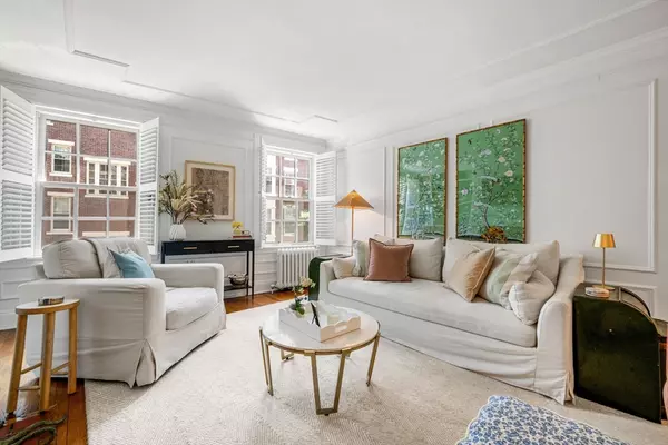 Boston, MA 02108,97 Mount Vernon Street #21