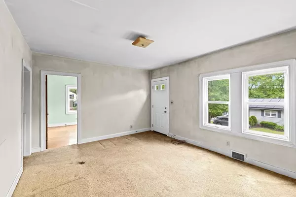 Randolph, MA 02368,15 Rand St