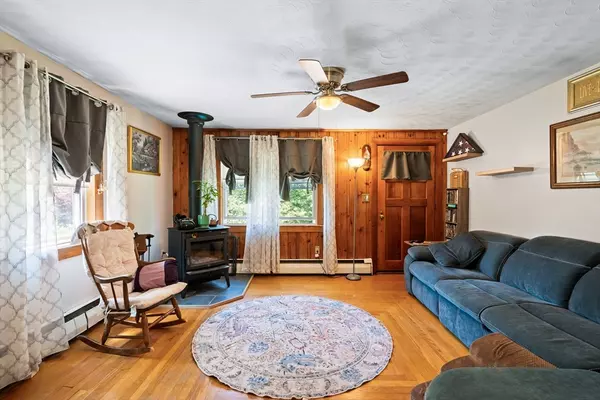 Athol, MA 01331,898 Cottage St