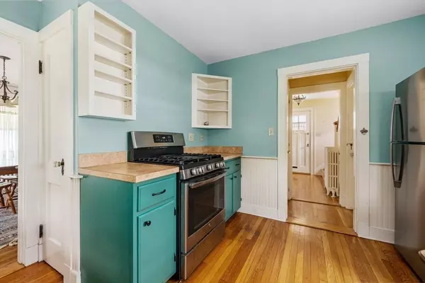 Milton, MA 02186,12 Lincoln St