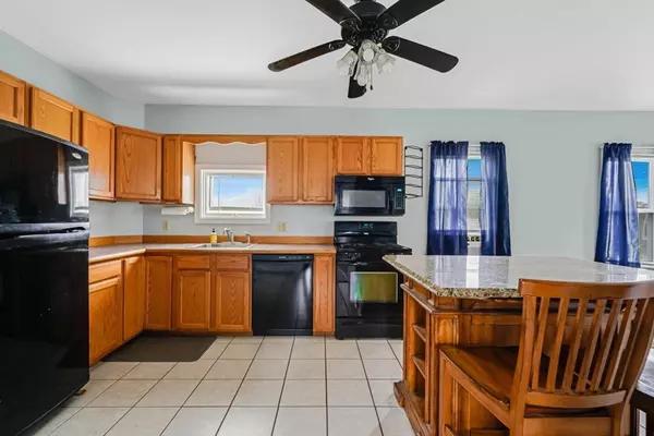 Fairhaven, MA 02719,394 Huttleston Ave