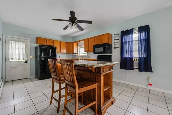 Fairhaven, MA 02719,394 Huttleston Ave