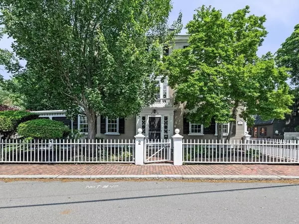 Salem, MA 01970,2 Andover St #A