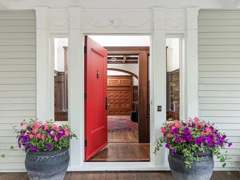 151 Salisbury Rd, Brookline, MA 02445