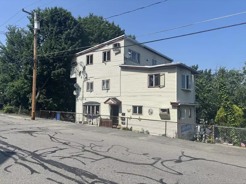 55 Canton Street, Fitchburg, MA 01420
