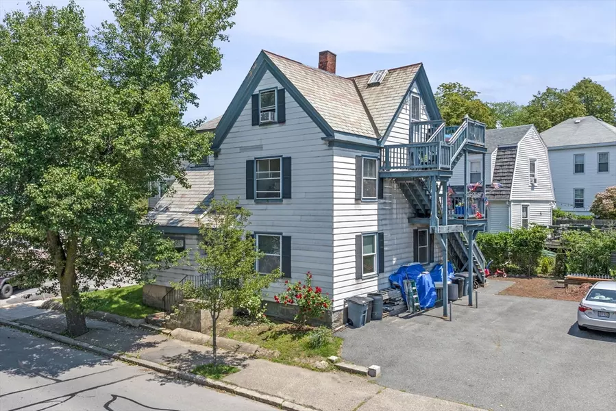 343 Cabot St, Beverly, MA 01915