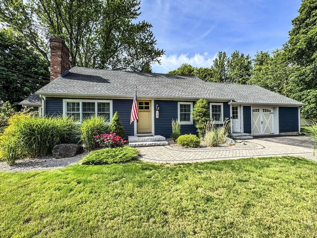 15 Whitney Dr, Paxton, MA 01612