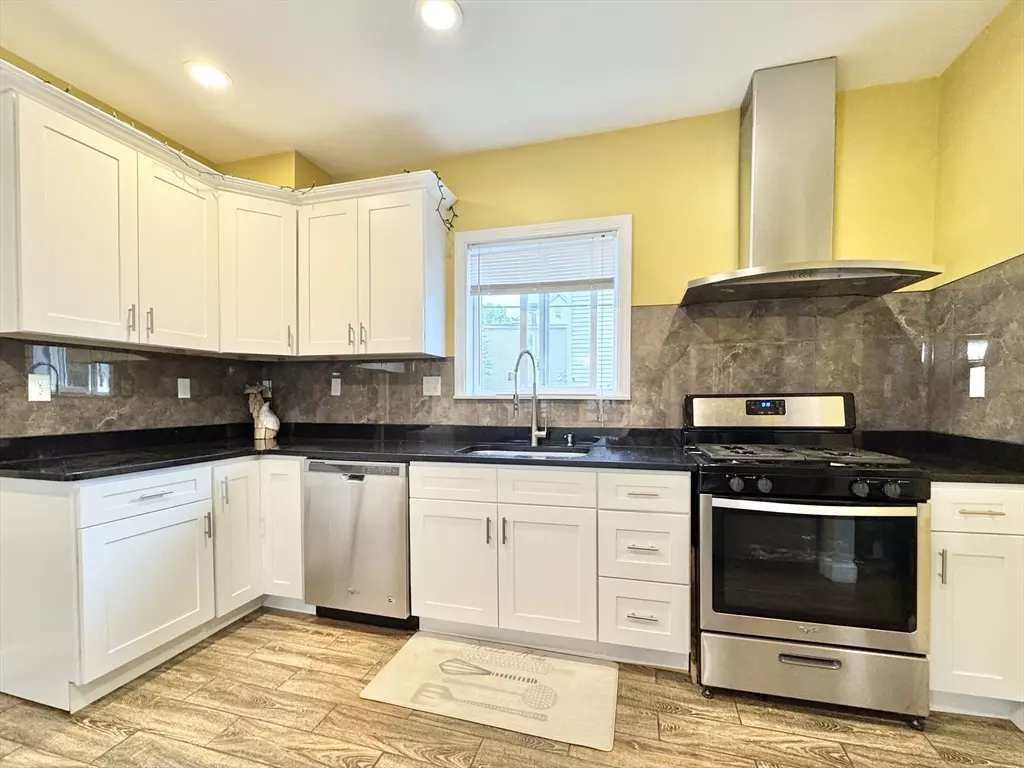 Malden, MA 02148,21 Shawmut St #21