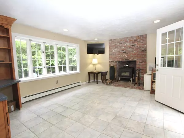 Princeton, MA 01541,14 Oak Cir