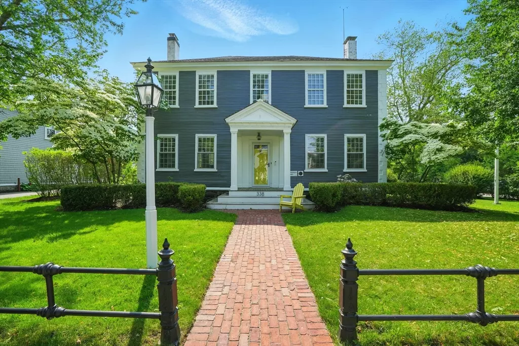 Duxbury, MA 02332,338 Washington St